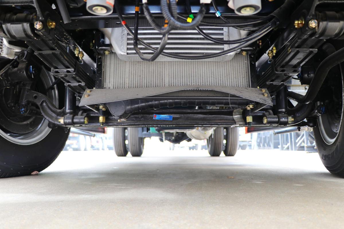 High-pressure Water Sprinkler Truck